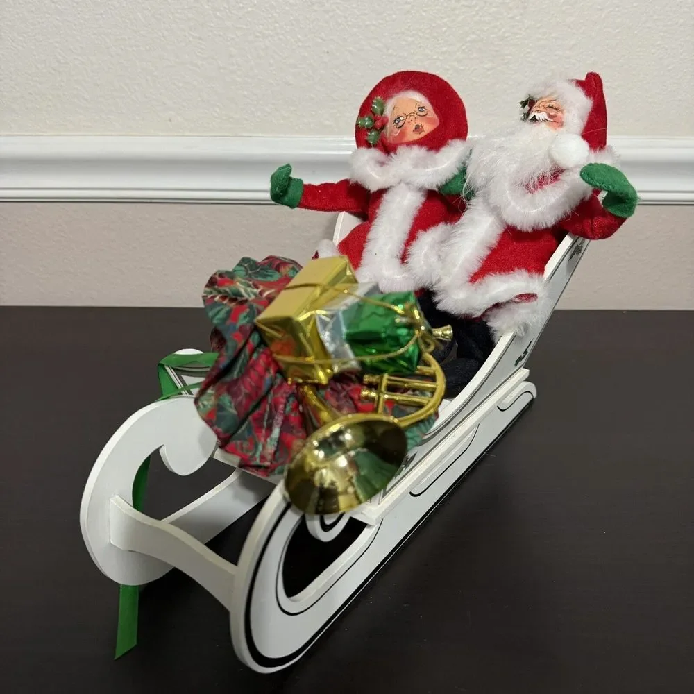 Vintage 1996 Annalee Santa & Mrs Claus in‎ Sleigh with Gifts #5364 RARE Holly